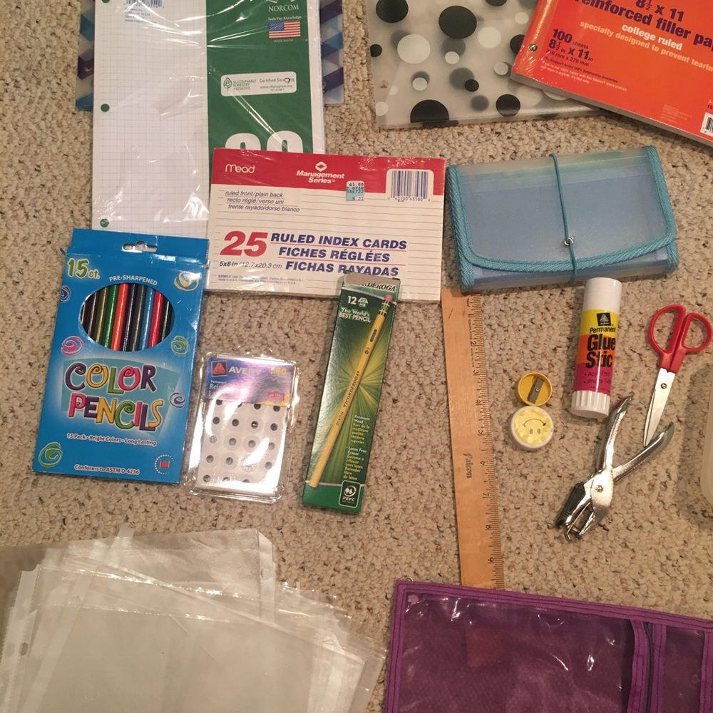 🌻Must go!!  18 plus school supply bundle - Picture 8 of 8